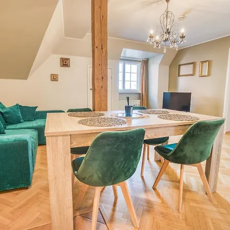 Apartment Historic At Old Town Tallinn