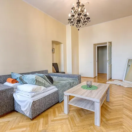 Historic At Old Town דירה טאלין