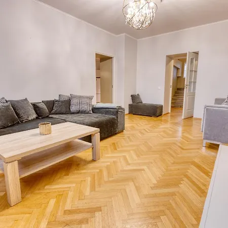 Historic At Old Town Talin