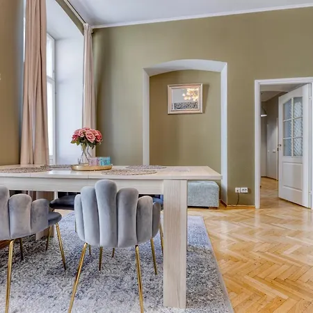 Historic At Old Town * טאלין