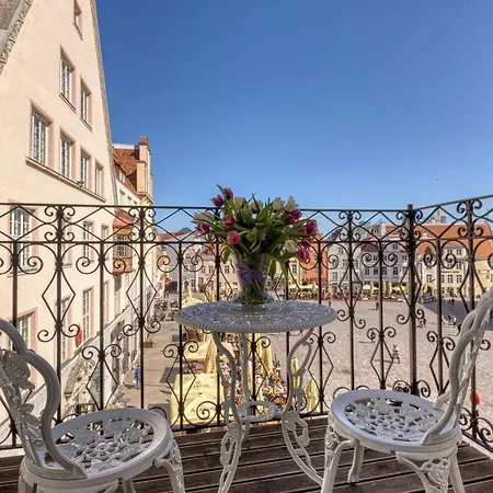 Historic At Old Town