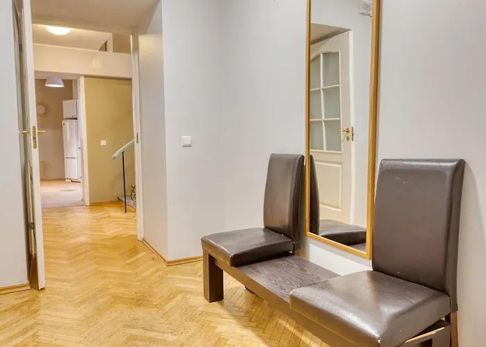 Historic At Old Town Apartment *