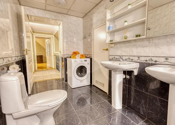 Historic At Old Town Talin