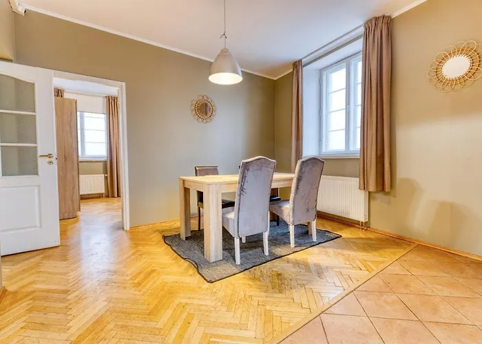 Historic At Old Town Apartamento Talin