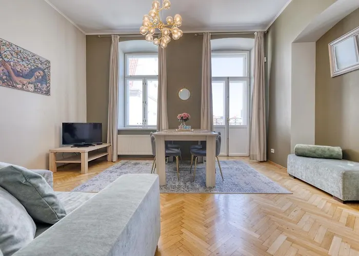 Apartment Historic At Old Town